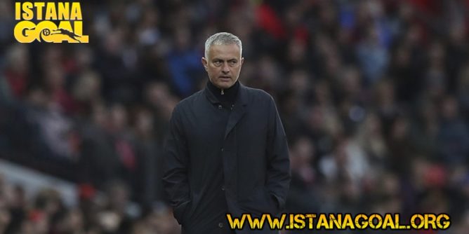 Jose Mourinho Tolak Juventus